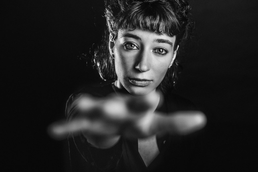 NORA-bw-3.jpg